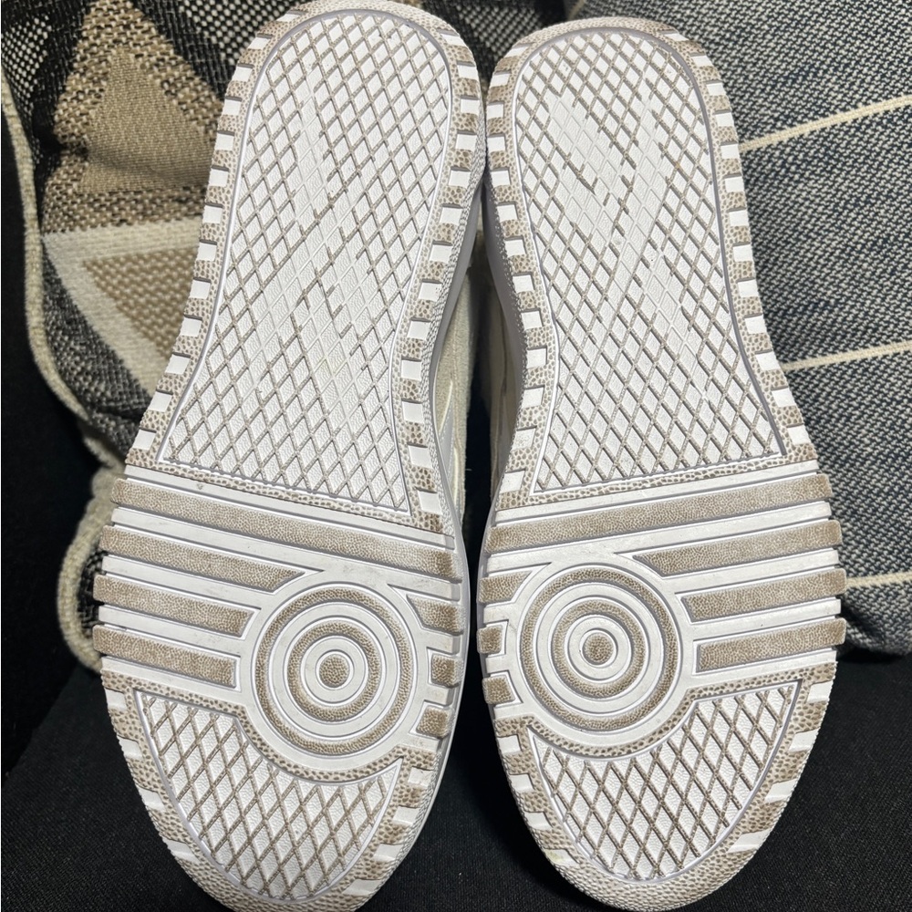 Reebok Women's Cream Platform Sneakers - Picture 6 of 8